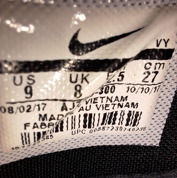 Nike Green and Black Air Money Sneakers with Rugged Design In A Size 9. main image 4